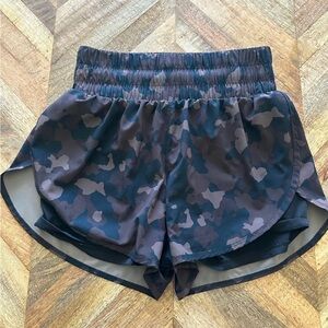 Balance Athletica / Vitality Vista Shorts